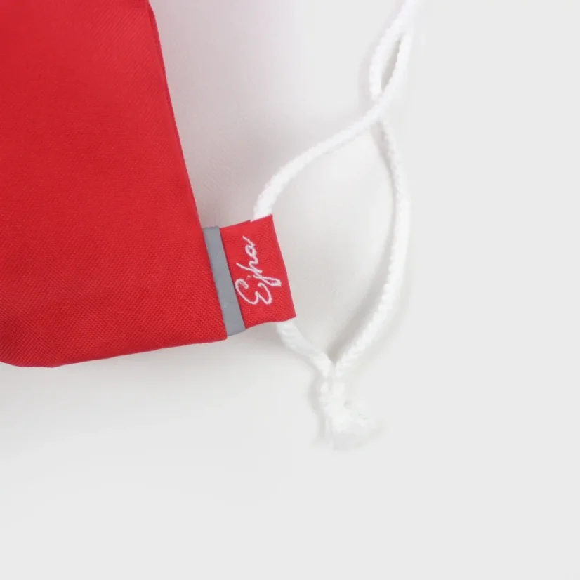 Červený vak vyrobený na Slovensku - značka Ejha