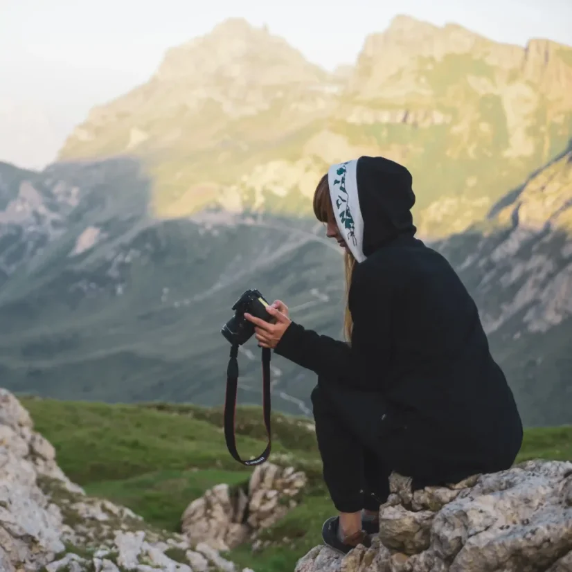 Dámska tunika s kapucňou vhodná do hôr ale aj do mesta | Ejha