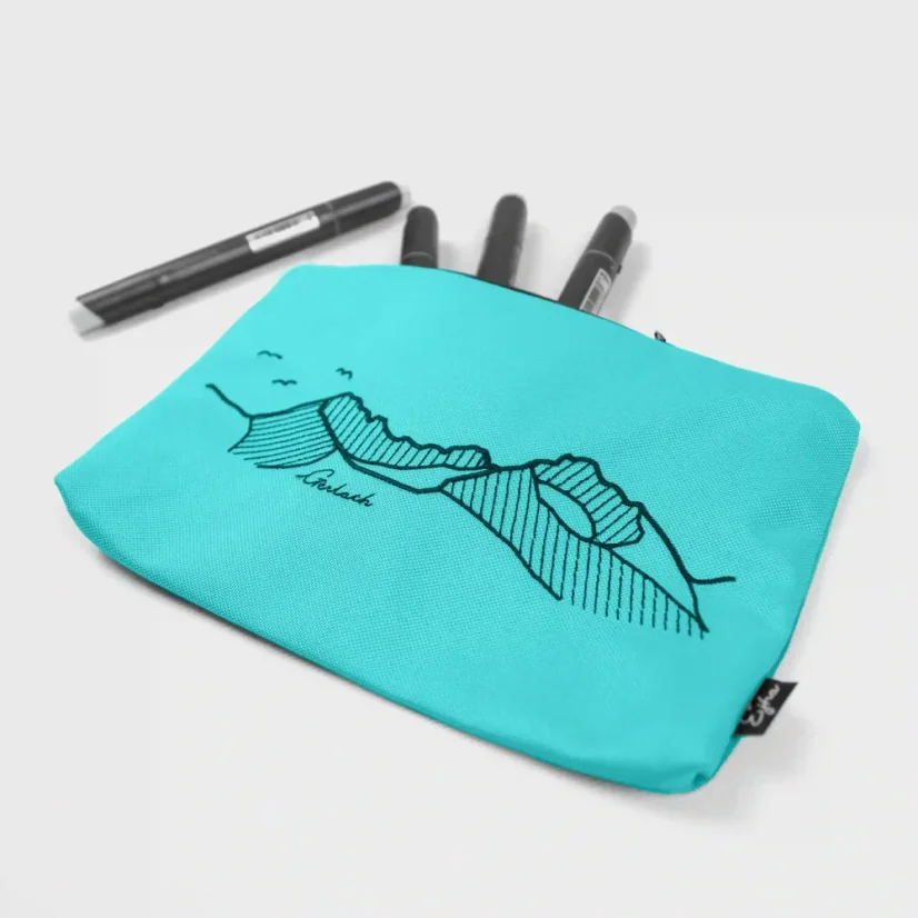 Taštička vhodná aj ako peračník s výšivkou hôr - Gerlach