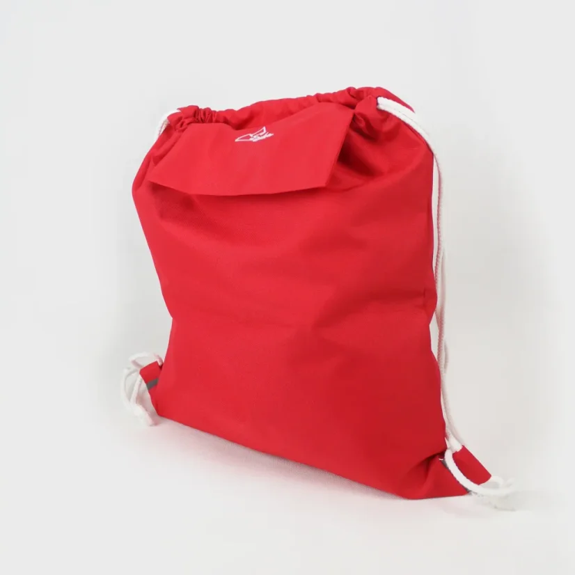 Detail vnútorného vrecka na suchý zips v červenom vaku