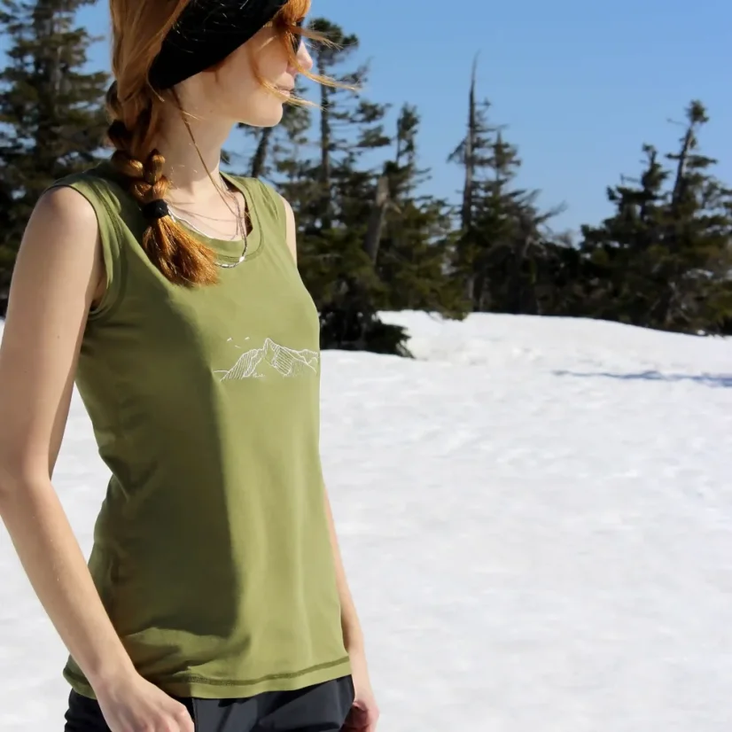 Dámsky vyšívaný top s motívom hôr