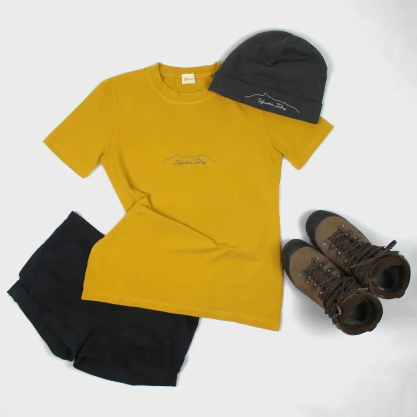 Dámske tričko s minimalistickou výšivkou | Ejha