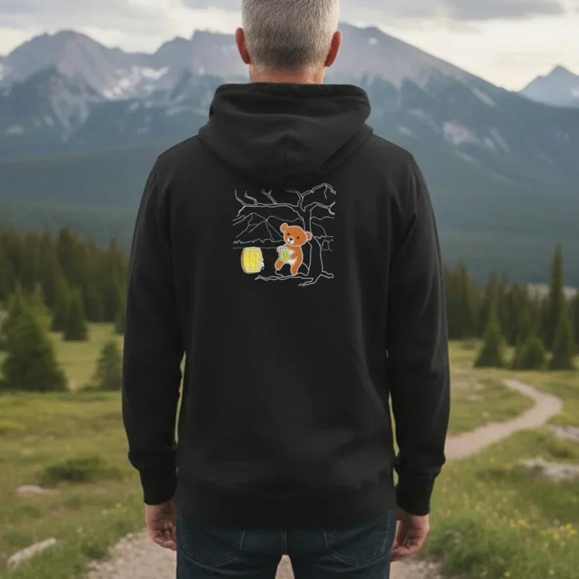 Pánska mikina s výšivkou medveďa s pivom v horách | Ejha
