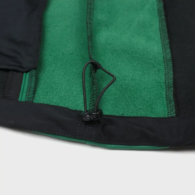 Detail sťahovacej gumičky na spodnom okraji