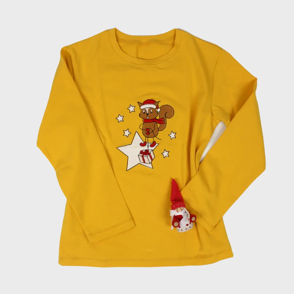 Detské tričko s vianočnou výšivkou Veverička